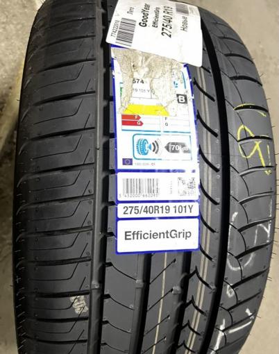 Goodyear EfficientGrip 275/40 R19