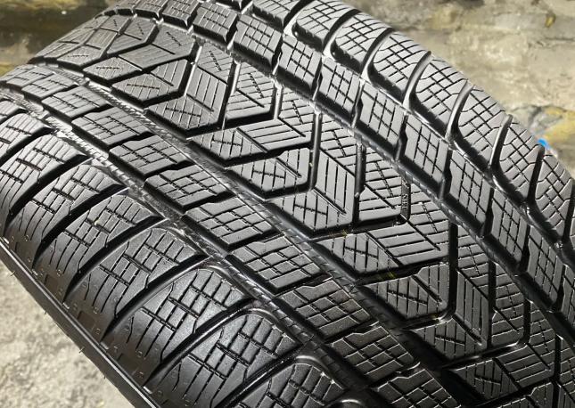 Pirelli Scorpion Winter 285/40 R21 109V