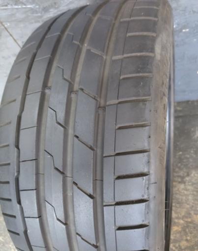 Hankook Ventus S1 Evo 3 K127 235/40 R19 96W