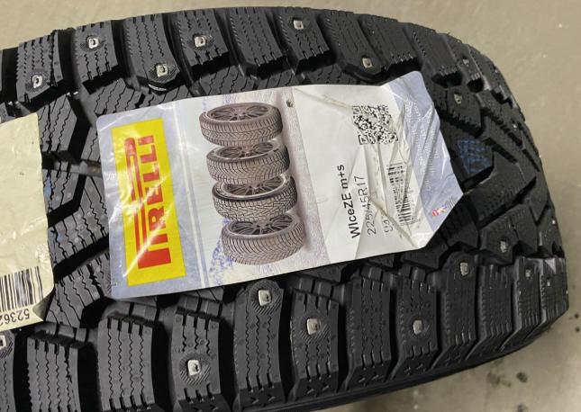 Pirelli Ice Zero 225/45 R17 94T