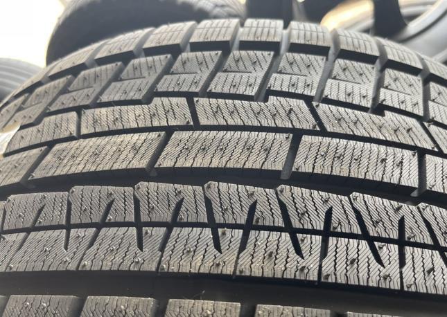Yokohama Ice Guard IG60 245/40 R19 и 275/35 R19 Q