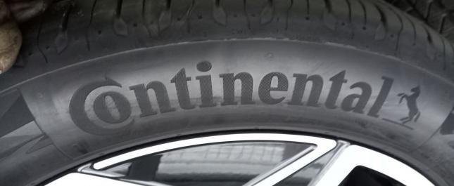 Continental EcoContact 6 215/50 R19 93T