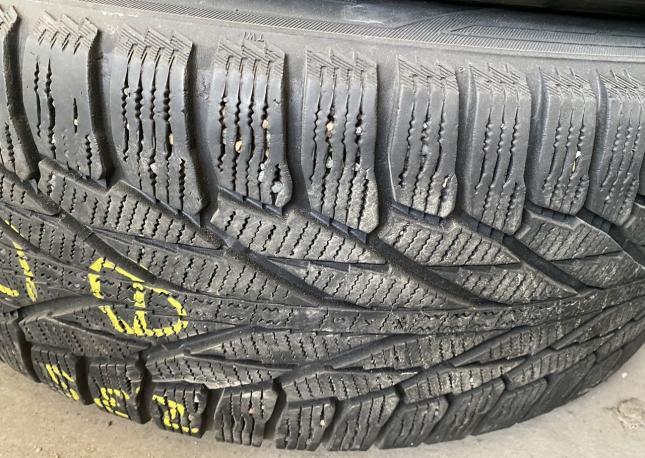 Nokian Tyres Hakkapeliitta R2 235/55 R19