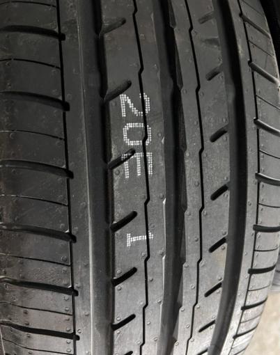 Yokohama BluEarth-ES ES32 215/55 R17