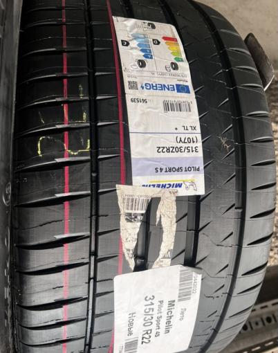 Michelin Pilot Sport 4 S 315/30 R22