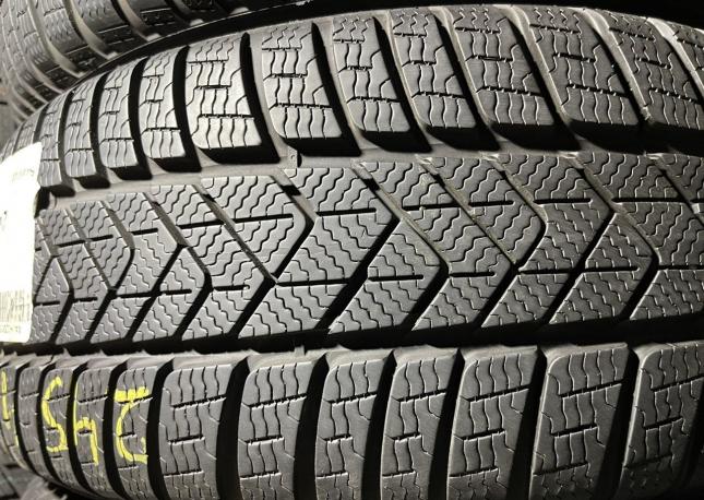 Pirelli Winter Sottozero 245/45 R18 V