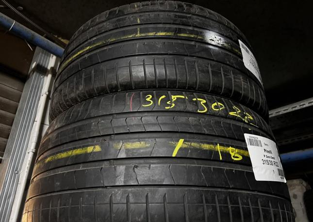 Pirelli P Zero PZ4 315/30 R22