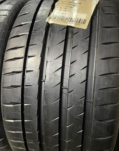 Michelin Pilot Sport 4 S 295/35 R21 107Y