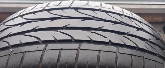 Bridgestone Dueler H/P 215/60 R17 96H