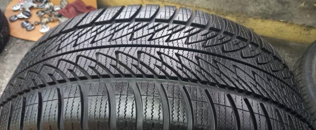 Goodyear UltraGrip 8 Performance 285/45 R20 112V