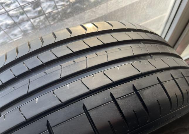 Pirelli P Zero PZ4 L.S. 235/50 R20 104Y