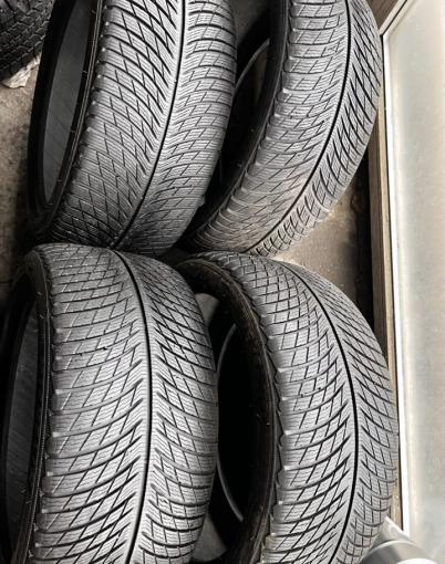 Michelin Pilot Alpin 5 275/35 R19 и 245/40 R19