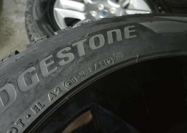 Bridgestone Blizzak DM-Z2 275/50 R20