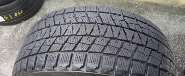 Bridgestone Blizzak DM-V1 275/40 R20 106R