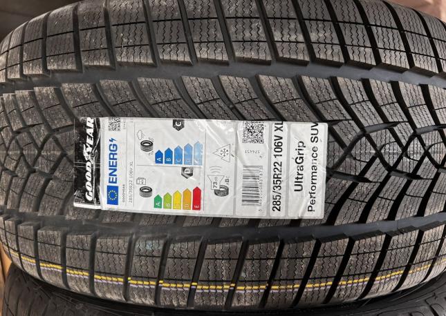 Goodyear UltraGrip Performance Gen-1 285/35 R22