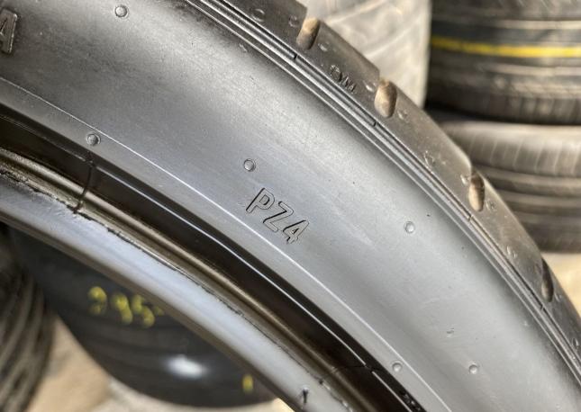 Pirelli P Zero PZ4 315/30 R21 105Y