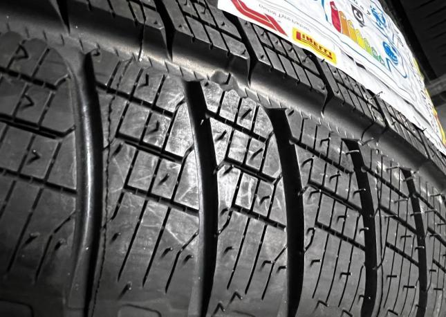 Pirelli Scorpion Winter 315/30 R22