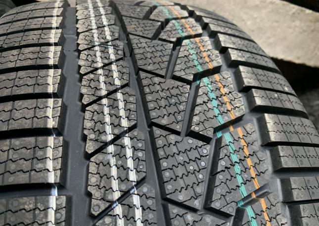 Continental ContiWinterContact TS 810 Sport 275/35 R19