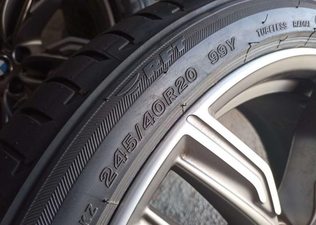 Bridgestone Potenza Sport 275/35 R20 и 245/40 R20