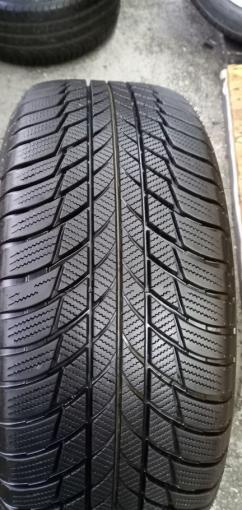 Bridgestone Blizzak LM-001 225/55 R17 97H