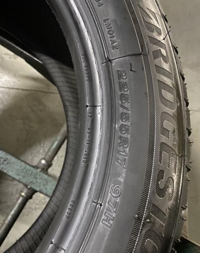 Bridgestone Blizzak LM-001 225/55 R17