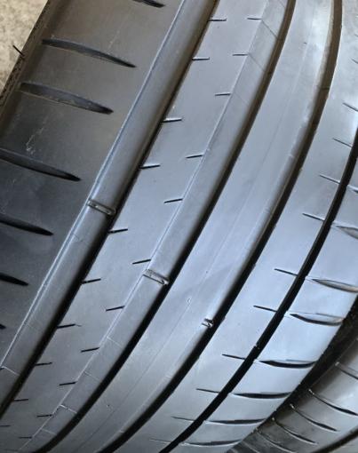 Michelin Pilot Sport 4 255/40 R19