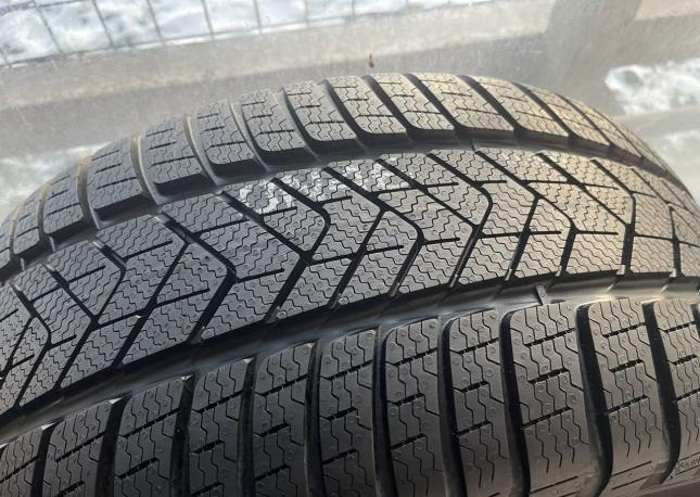 Pirelli Scorpion Winter RFT 245/45 R18 и 275/40 R18