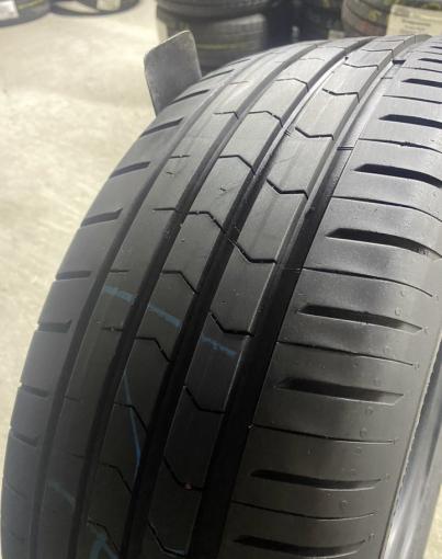 Vredestein Ultrac Satin 215/60 R16