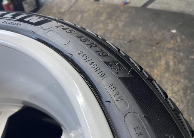 Michelin Pilot Alpin 5 245/45 R19 102V