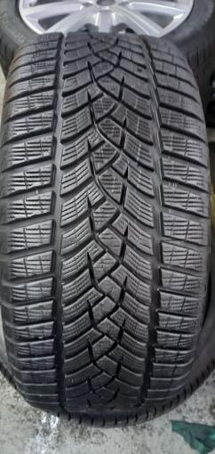 Goodyear UltraGrip Performance Gen-1 235/40 R18 95