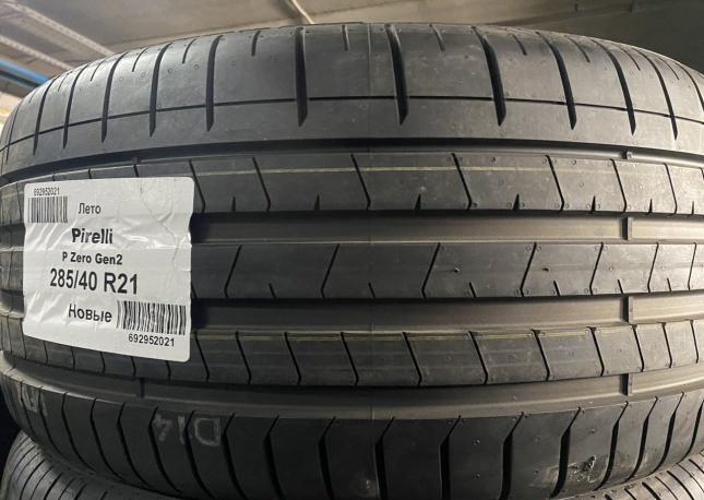 Pirelli P Zero PZ4 285/40 R21 109Y