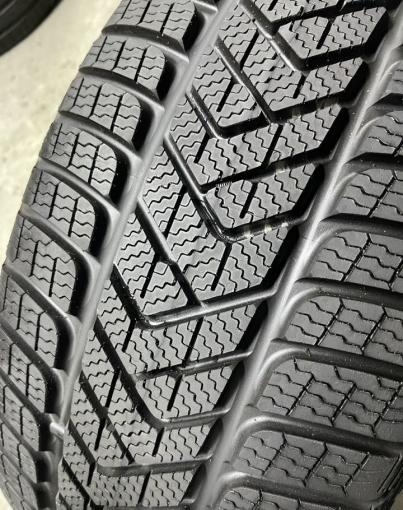 Pirelli Winter Sottozero 3 255/45 R19 104V