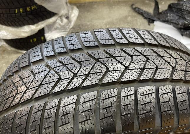 Pirelli Winter Sottozero 255/40 R20 101W