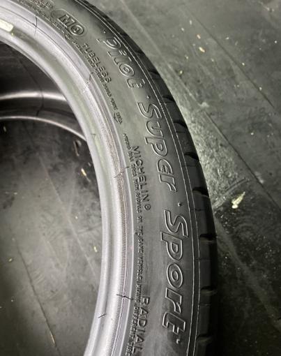 Michelin Pilot Super Sport 255/35 R19