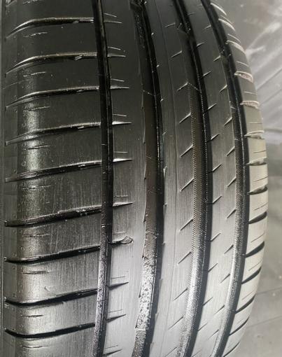 Michelin Pilot Sport 4 235/60 R18