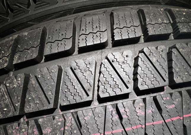 Bridgestone Blizzak DM-V3 295/35 R21