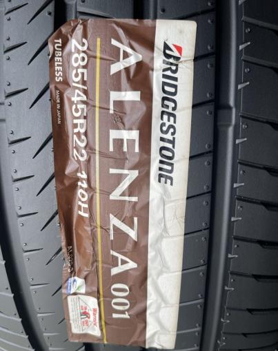 Bridgestone Alenza 001 285/45 R22 110H