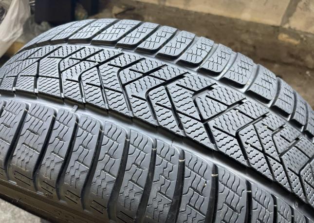 Pirelli Winter Sottozero 3 265/40 R20 104V