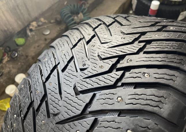 Nokian Tyres Hakkapeliitta 8 SUV 295/40 R20 110T