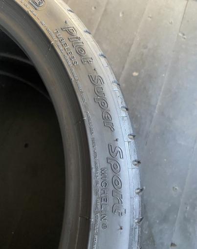 Michelin Pilot Super Sport 235/35 R19