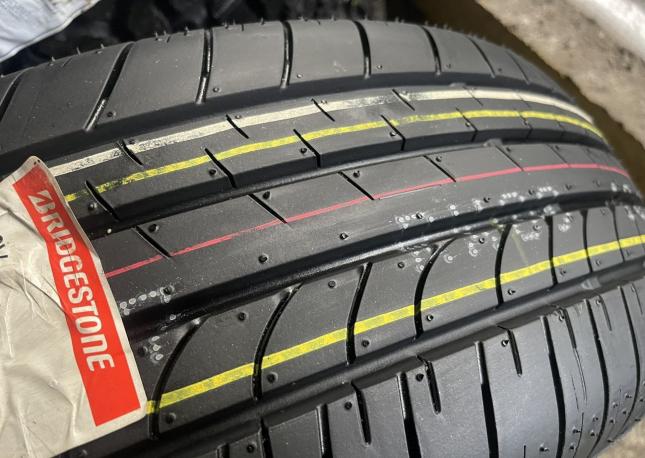 Bridgestone Dueler H/L 33A 235/55 R20 102V