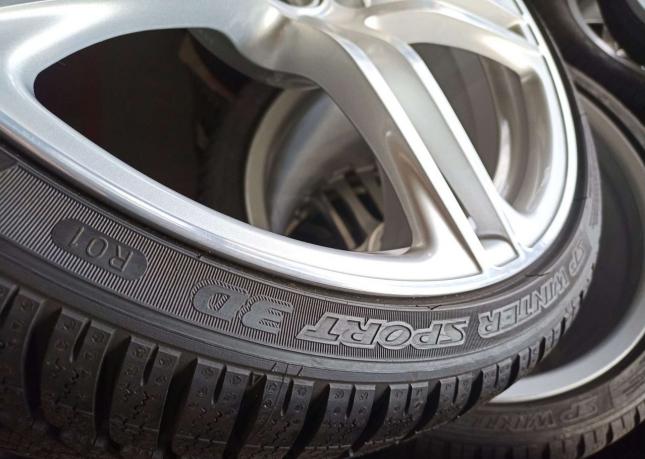 Dunlop SP Winter Sport 3D 295/30 R19 и 235/35 R19