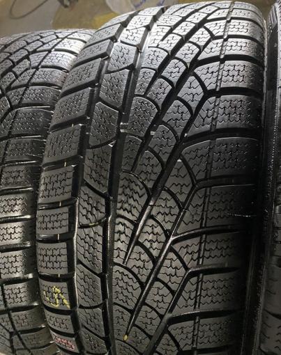 Pirelli Winter Sottozero 210 225/45 R18