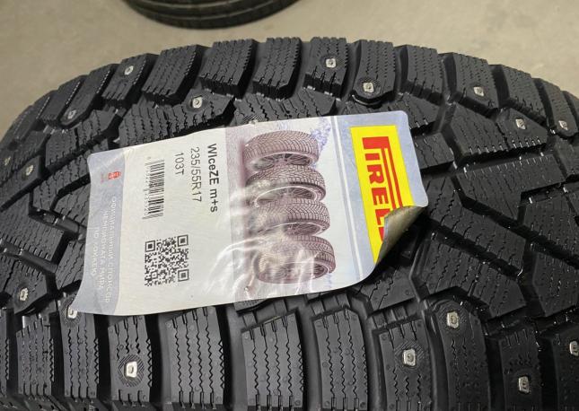 Pirelli Ice Zero 235/55 R17 103T