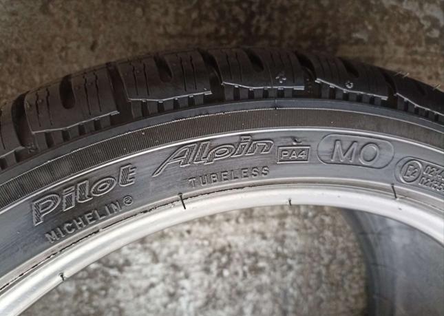 Michelin Pilot Alpin PA4 235/40 R18