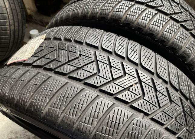 Pirelli Scorpion Winter 255/40 R21 102V