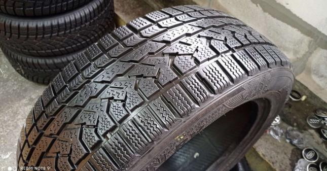 Kumho I&#39;Zen RV KC15 235/55 R18