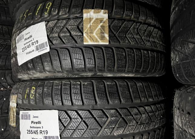 Pirelli Winter Sottozero 3 255/45 R19