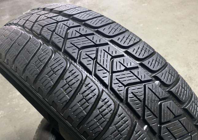 Pirelli Winter Sottozero 3 215/65 R17 99H