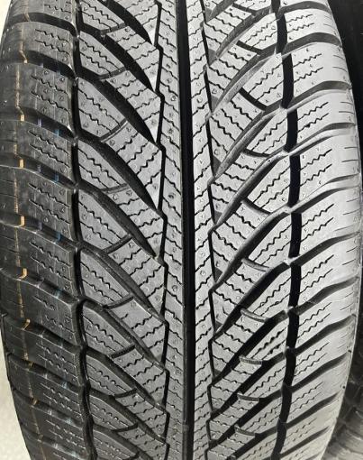 Goodyear UltraGrip 8 Performance 245/45 R18 100V